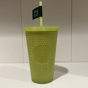 GITD studded starbucks‎